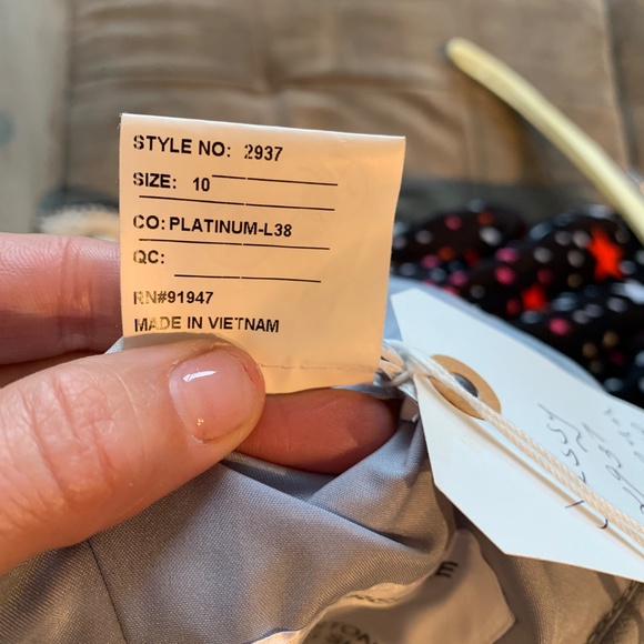 DRESSY COLLECTION - Picture 4 of 4